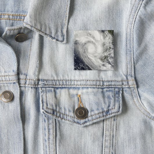 マダガスカルの熱帯低気圧ファネレ 缶バッジ (インサイチュ)