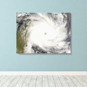 マダガスカルの熱帯低気圧Ivan キャンバスプリント (インサイチュ (ウッドフロア))