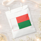 マダガスカル国旗 フェイバーバッグ (クリップ留めされた状態)