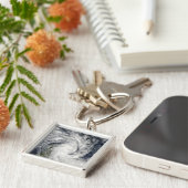 マダガスカル来に上陸する熱帯性風雨 キーホルダー (側面)