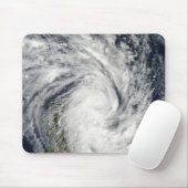 マダガスカル来に上陸する熱帯性風雨 マウスパッド (マウス)