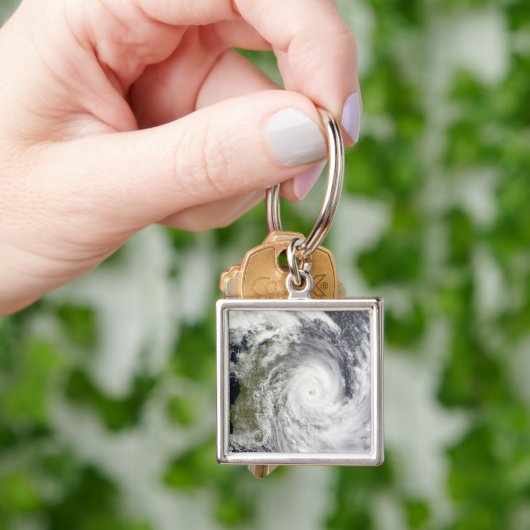 マダガスカル沖の熱帯低気圧ゲール2 キーホルダー (手)