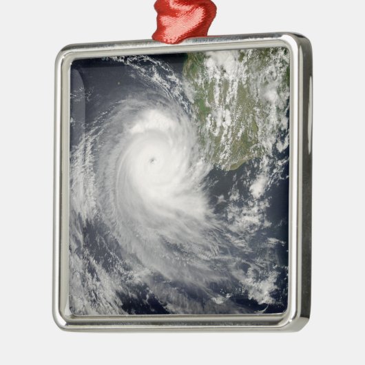 マダガスカル沖の熱帯低気圧Favio メタルオーナメント (左)