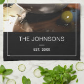 マダン白黒写真&ファミリーネームモノグラム キッチンタオル (折り畳み)