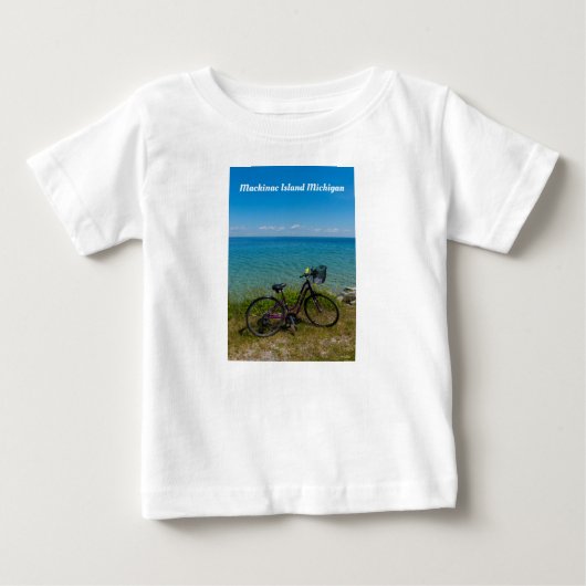 マッキナックでの自転車 ベビーTシャツ (正面)