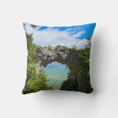 マッキナックアイランドアーチロック クッション (裏面)