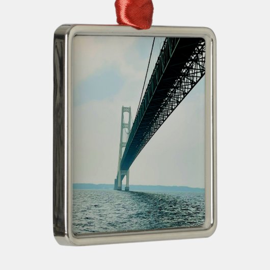 マッキナック橋の下のセラミックオーナメント メタルオーナメント (右)