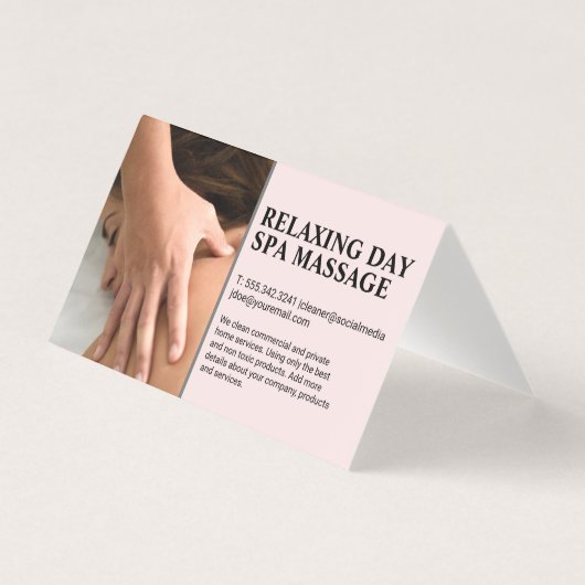 マッサージを受ける女性 (正面)