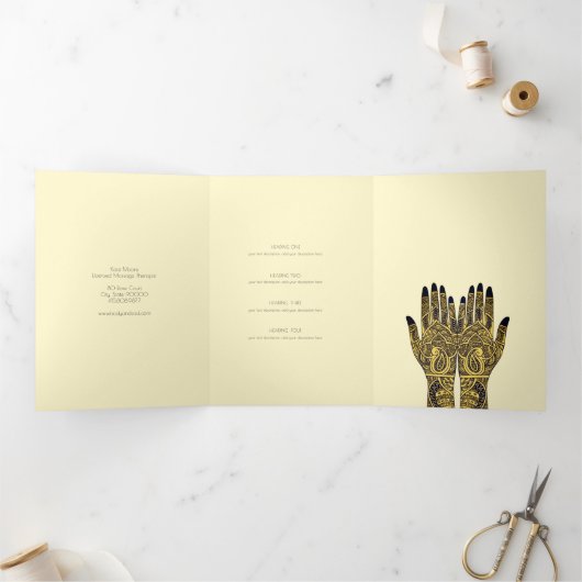 マッサージセラピストヘナメーンディハンズ 三つ折りカード (内部)