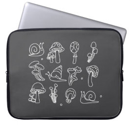 マッシュルームとカタツムリラップトップスリーブ ラップトップスリーブ