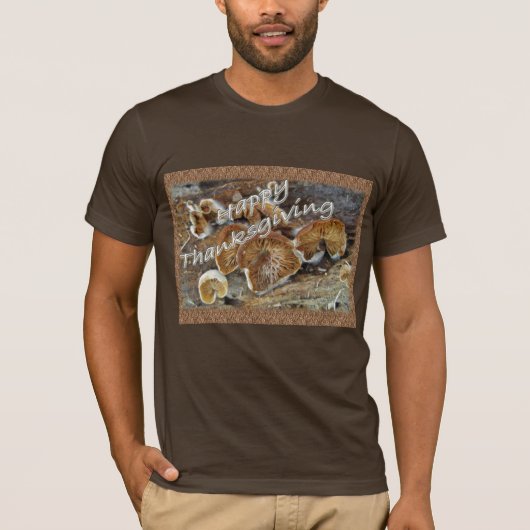 マッシュルームのアイテムを感謝祭 Tシャツ (正面)