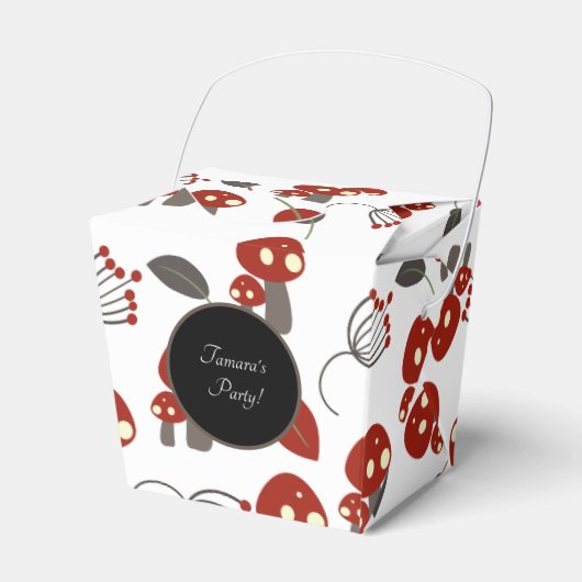 マッシュルームウッド自然トレイルグリーナリー誕生日パーティー フェイバーボックス (正面サイド)