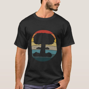 マッシュルームクラウド核ヴィンテージ太陽レトロ爆弾核気 Tシャツ