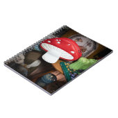 マッシュルームクラッチ:魅惑された森の宝物 ノートブック (左側)