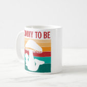 マッシュルームママが赤ちゃんのシャワーを浴びる コーヒーマグカップ (正面左)