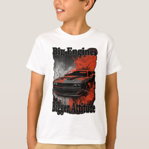 マッスルカーのビッグエンジンの大きな姿勢 Tシャツ