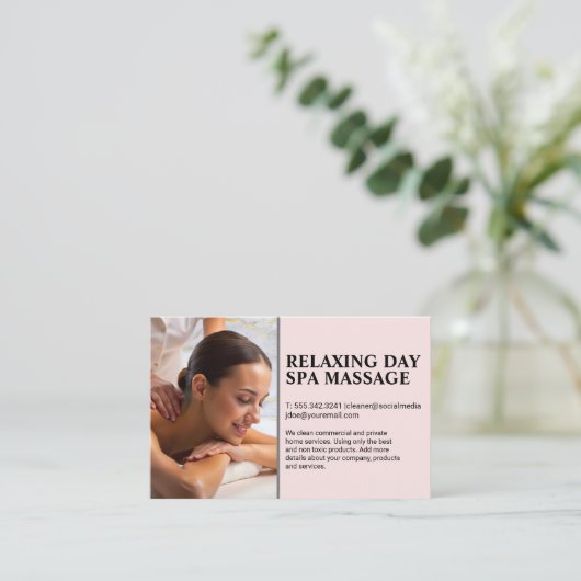 マッセ与えーズの背中マッサージをスパテーブルの女性に 名刺 (スタンド正面)