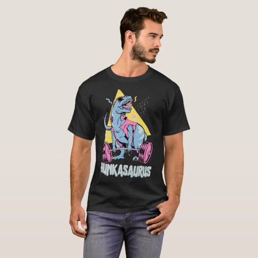 マッチョサウルス T レックス 恐竜 おもしろい ジムとワークアウト Tシャツ (正面フル)