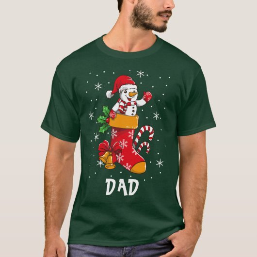マッチングファミリークリスマスホリデーパパ名前をカスタムする Tシャツ (正面)