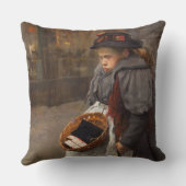 マッチ売りの少女 貧しいストリートの子供 都市の貧困 クッション (裏面)