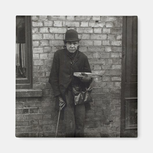 マッチ販売者c.1900 マグネット (正面)