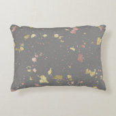 マット金ゴールドとバラ金ゴールドフレーク暖かいダークグレー アクセントクッション (正面)