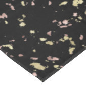 マット金ゴールドとバラ金ゴールドフレーク黒 テーブルクロス (アングル)