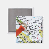 マップ上のシンガポールに配置されたマップピンのクローズアップ マグネット (正面/裏面)