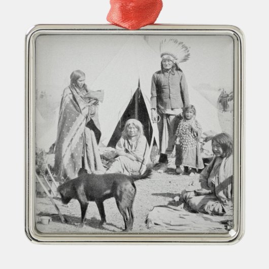 マツリッジ、サウスダコタのスー族の予約、 メタルオーナメント (正面)