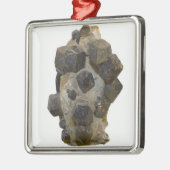 マトリックスのSpessartite メタルオーナメント (左)