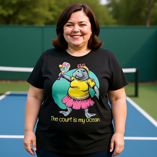マナおもしろいーティ・ピックボール プラスサイズTシャツ