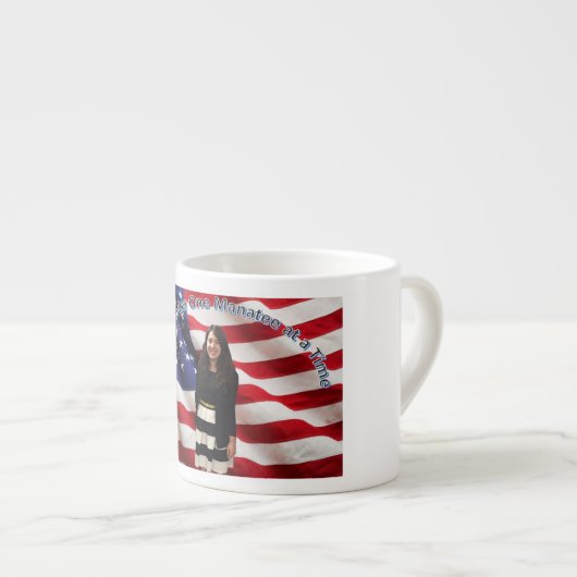 マナティーのExpressoのマグのためのマナティー エスプレッソカップ (正面右)