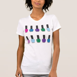マニキュアのティー Tシャツ