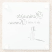 マニキュリストはフィネスでそれを行う ガラスコースター (裏面)