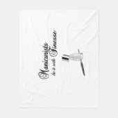 マニキュリストはフィネスでそれを行う フリースブランケット (正面)