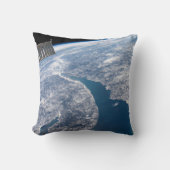 マニコーガンクレーターとセントローレンス川 クッション (正面)