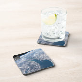 マニコーガンクレーターとセントローレンス川 コースター (右側)