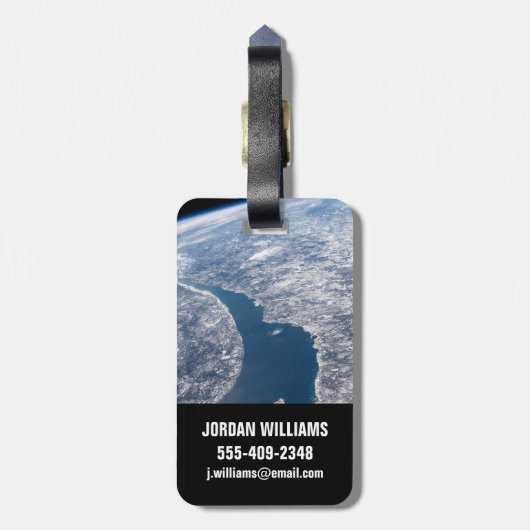 マニコーガンクレーターとセントローレンス川 ラゲッジタグ (裏面縦)