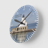 マニトウォック北防波堤ライトクロック ラウンド壁時計 (傾斜)