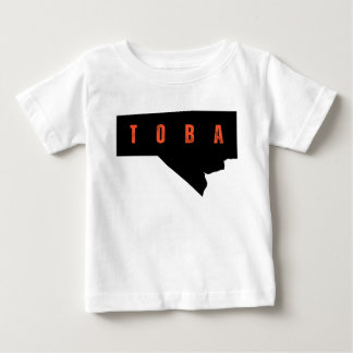 マニトバ州の太字の地名を使ったマップTシャツ ベビーTシャツ