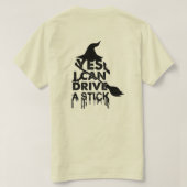 マニュアル車を運転できますTシャツデザイン Tシャツ (デザイン裏面)