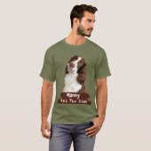 マニーとアライグマ: 犬が前でアライグマが後ろ Tシャツ (正面フル)