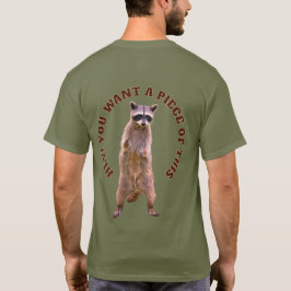 マニーとアライグマ: 犬 vs アライグマ 立ち上がる tシャツ