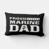 マネ誇りを持ったルパパ – ホワイト ランバークッション (裏面)