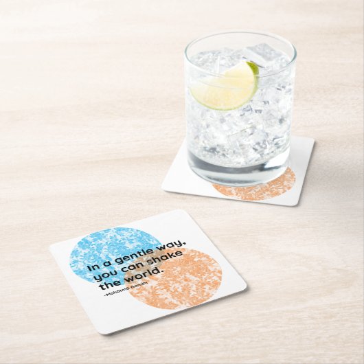 マハトマガンディジェントル引用文 スクエアペーパーコースター (インサイチュ)