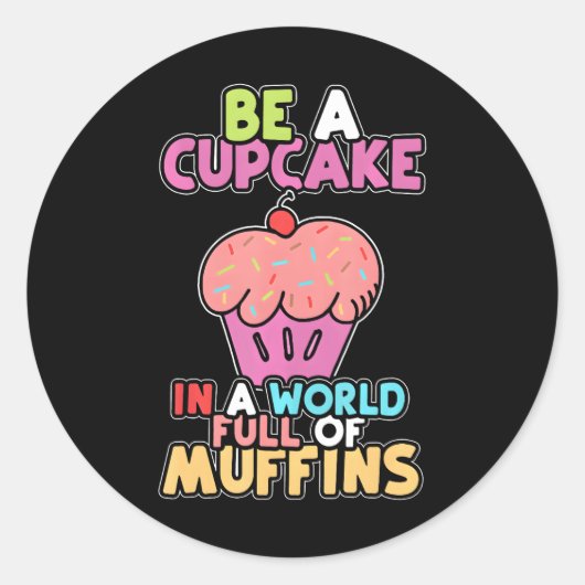 マフィンのかわいいカップケーキの世界でカップケーキを食べる ラウンドシール (正面)
