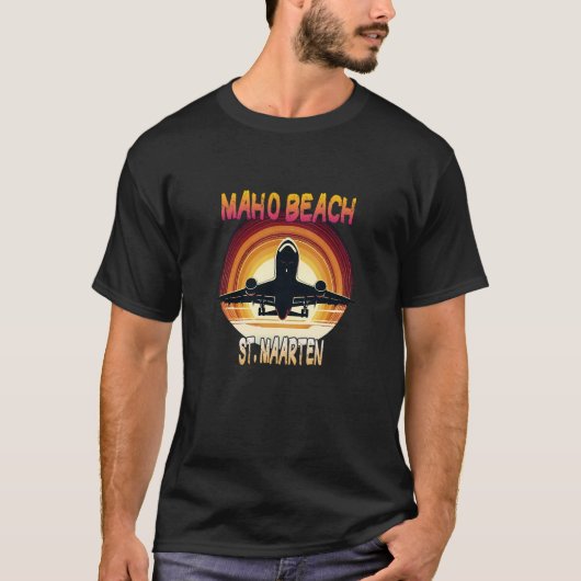 マホ上空の飛行機ビーチ Tシャツ (正面)