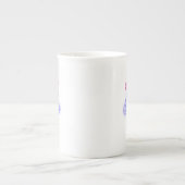 ママがコーヒーを飲む ボーンチャイナマグカップ (正面)