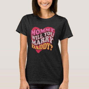 ママがパパと結婚してくれるのパパ Tシャツ