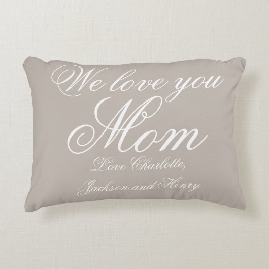 「ママが大好きパーソナライズされた」グレーと白 アクセントクッション (正面)